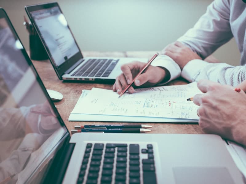 Professional consultants ready to answer your questions